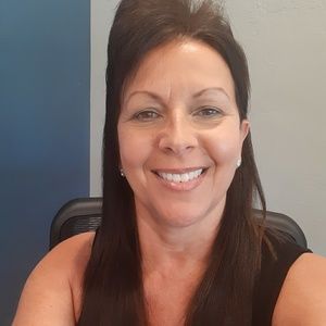 Meet your Posher, Marinella